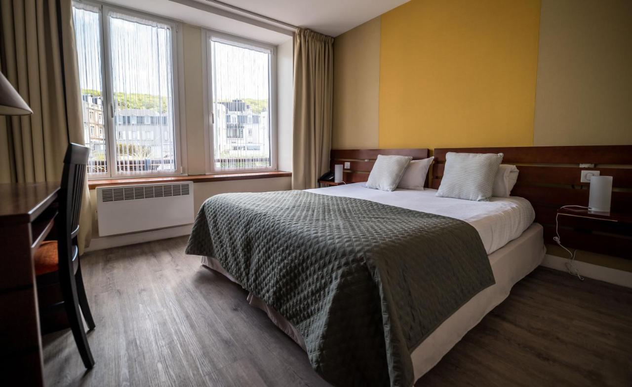 Logis Hotel - La Petite Rade Гавр Экстерьер фото